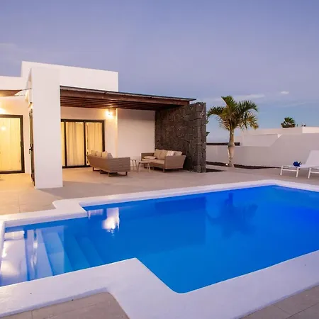 Iris By Villalia * Playa Blanca (Lanzarote)