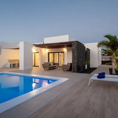 Iris By Villalia * Playa Blanca (Lanzarote)